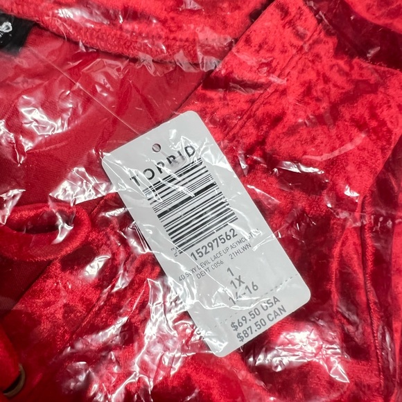 Torrid Red Devil Asymmetrical Costume size 1XL - Picture 5 of 5